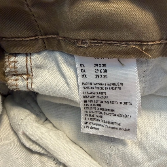 American Eagle Outfitters Men's Khaki Chinos - Picture 4 of 5